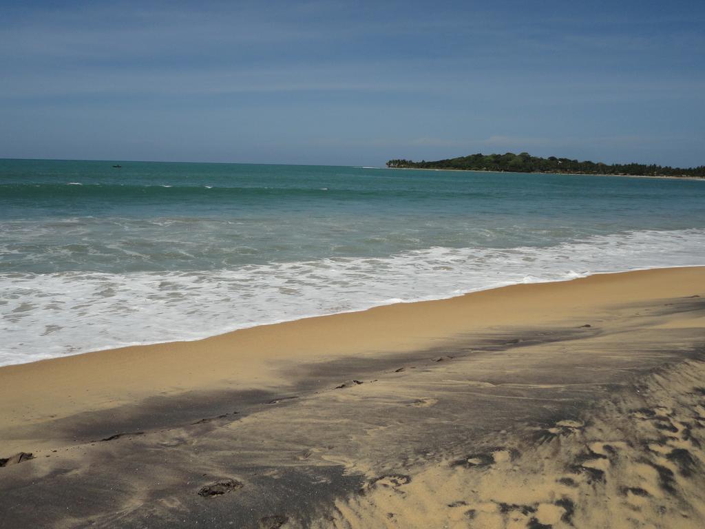 Yoho Hotel Arugambay Beach Inn Arugam Bay Esterno foto