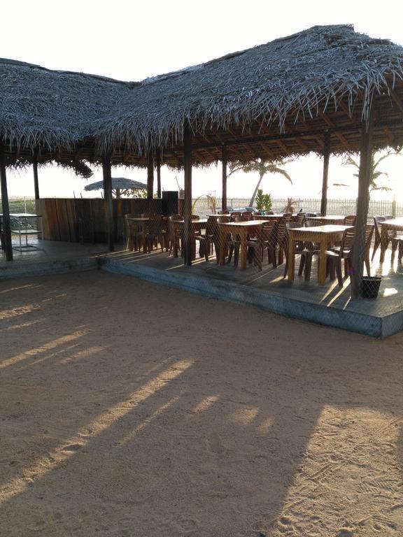 Yoho Hotel Arugambay Beach Inn Arugam Bay Esterno foto